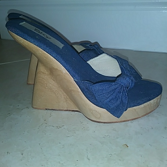 Sky high platforms - Picture 2 of 6